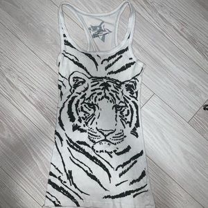 Nollie white tiger racer back tank sip size XS